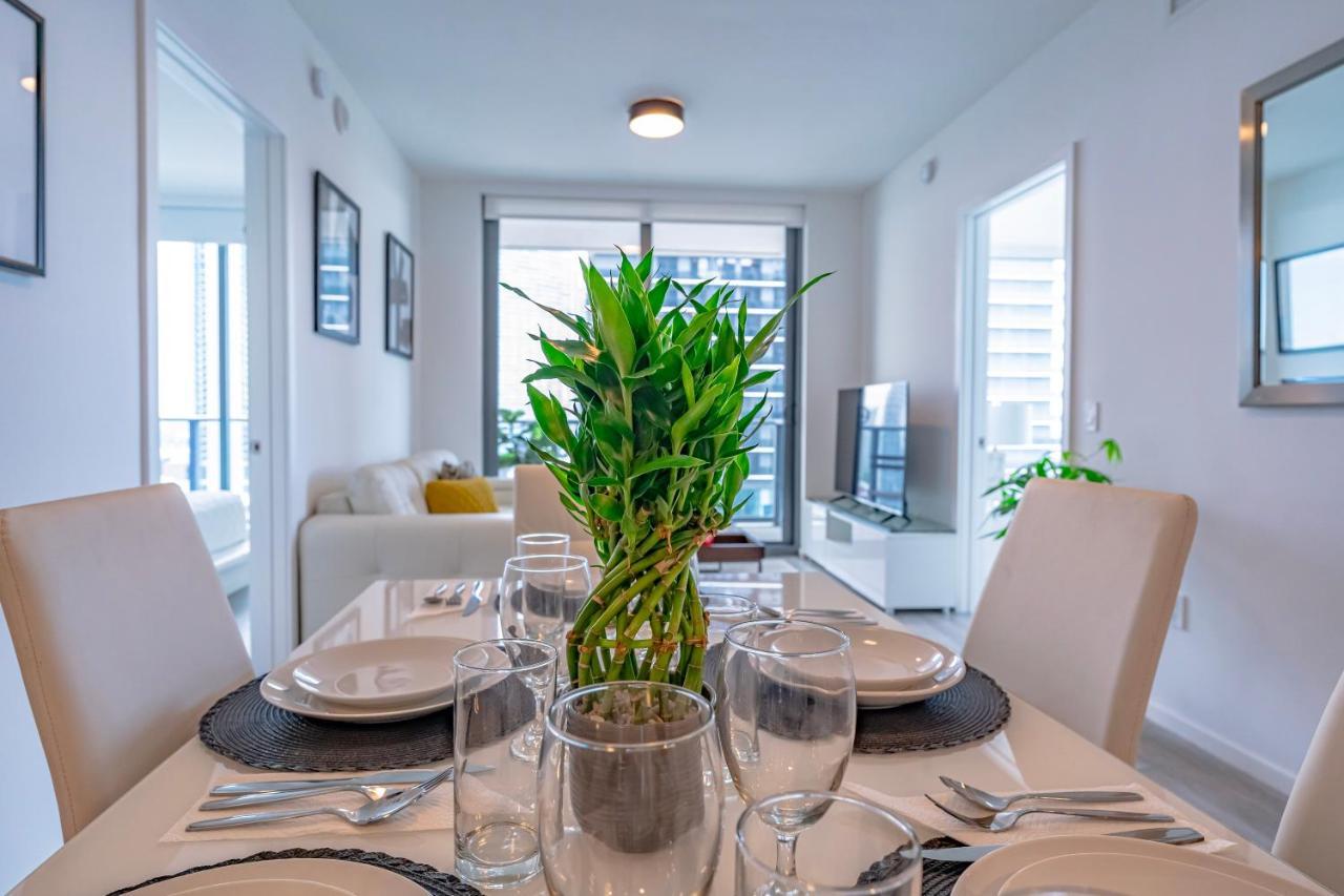 Luxurious 2-Bed Apartment With Breathtaking Bay Views!! Маямі Екстер'єр фото