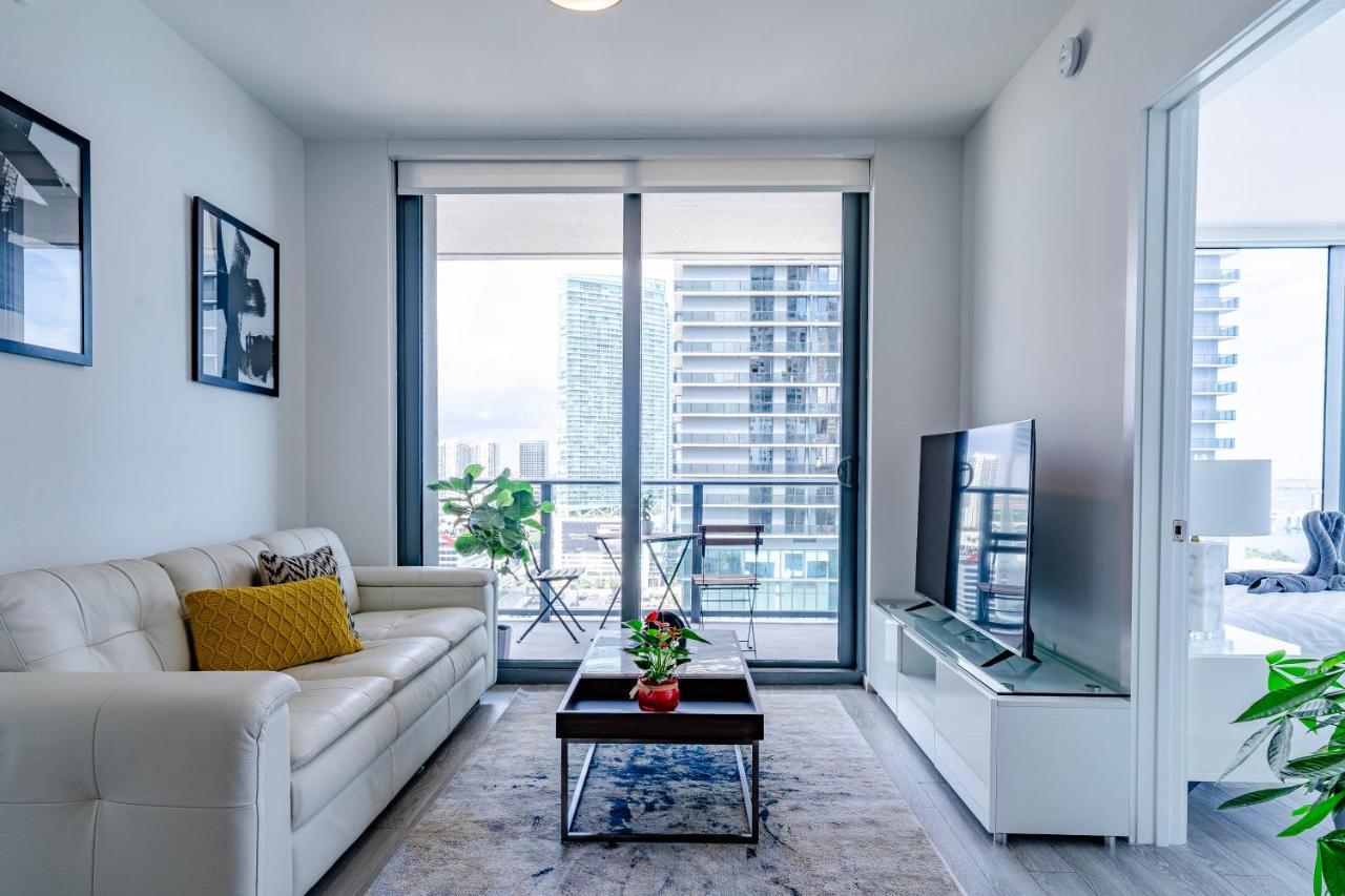 Luxurious 2-Bed Apartment With Breathtaking Bay Views!! Маямі Екстер'єр фото